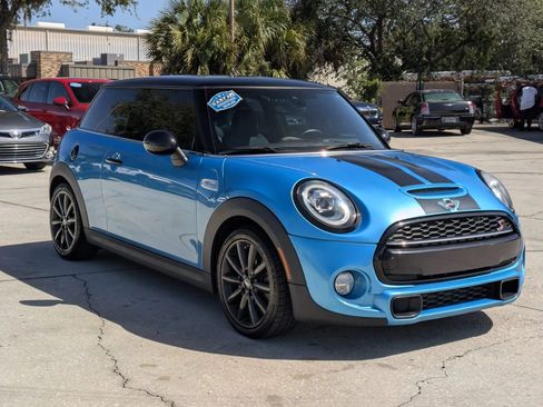 Used 2019 MINI Cooper S w/ Premium Package FWD image 4