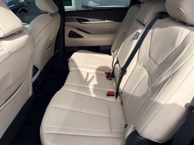 Certified 2023 INFINITI QX60 Luxe w/ Cargo Package AWD/4WD image 16