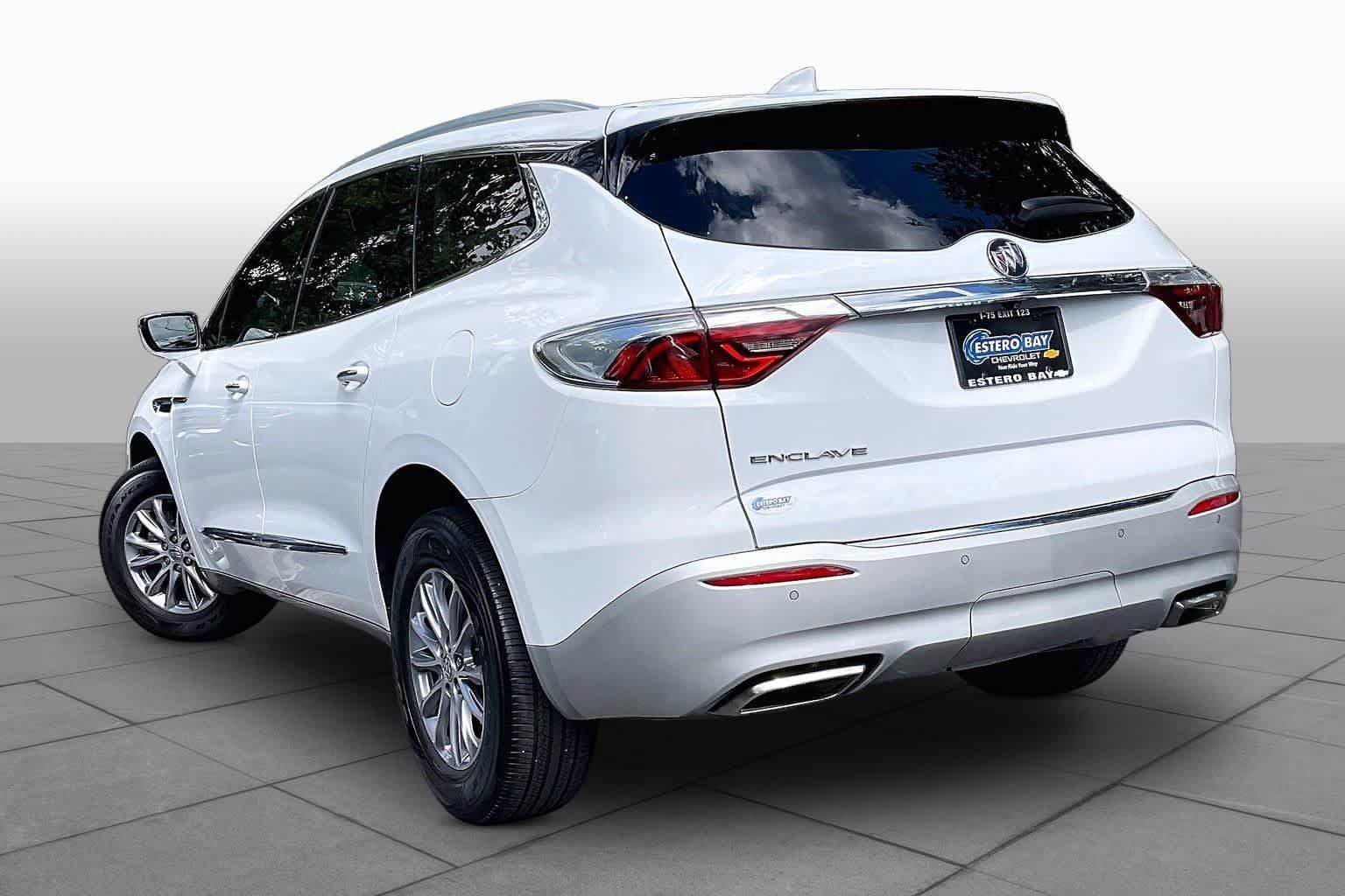 Used 2023 Buick Enclave Essence FWD image 22