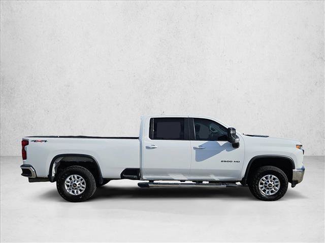 Used 2023 Chevrolet Silverado 2500 LT AWD/4WD image 4