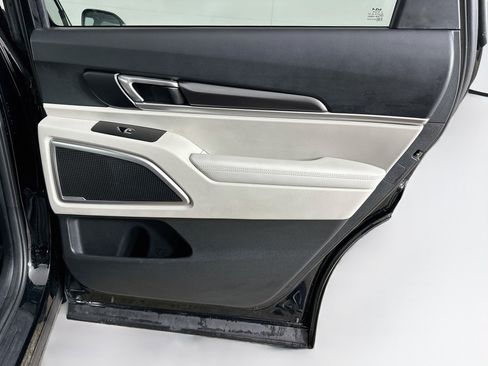 Used 2025 Kia Telluride S FWD image 34