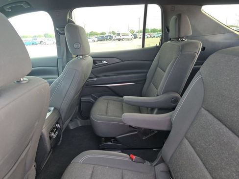 Used 2024 Chevrolet Traverse LT FWD image 8