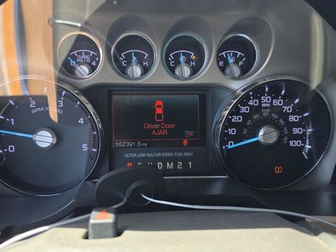 Used 2011 Ford F250 Lariat w/ Lariat Interior Pkg AWD/4WD image 5
