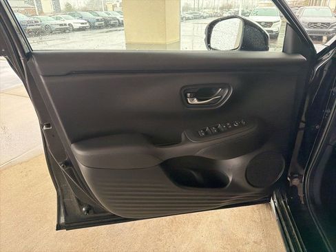 Certified 2024 Honda HR-V LX image 17