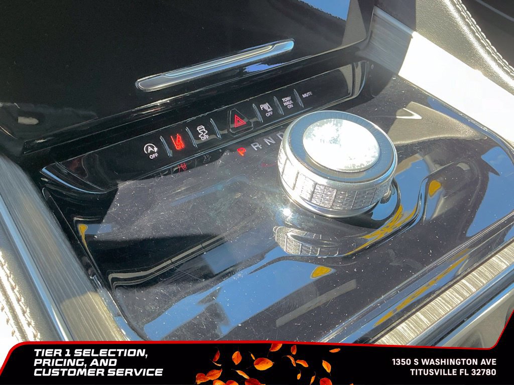 Used 2024 Jeep Wagoneer L Series II w/ Flexible Seating Group RWD image 39