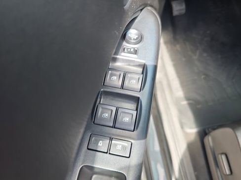 Used 2021 Chevrolet Colorado W/T w/ Custom Special Edition image 14