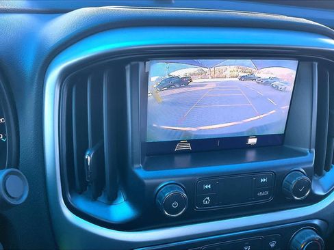 Used 2021 Chevrolet Colorado LT w/ LT Convenience Package image 26