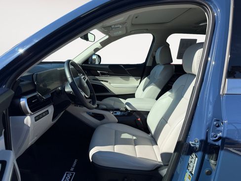 Used 2024 Kia Telluride S w/ S Sunroof Package FWD image 10