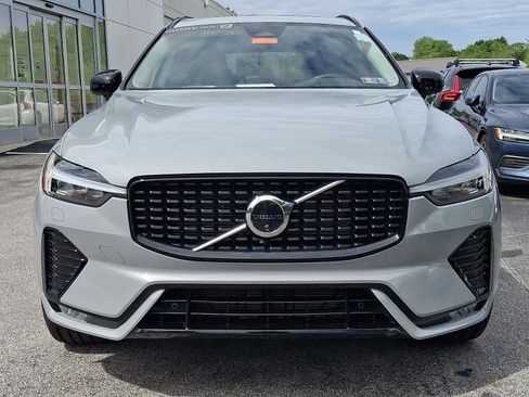 Certified 2024 Volvo XC60 B5 Plus w/ Climate Package AWD/4WD image 2
