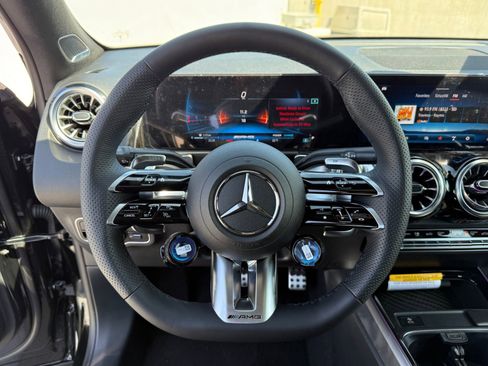 New 2026 Mercedes-Benz GLB 35 AMG 4MATIC image 22