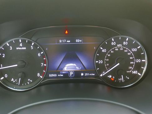 Used 2023 INFINITI QX80 Premium Select w/ Cargo Package AWD/4WD image 7