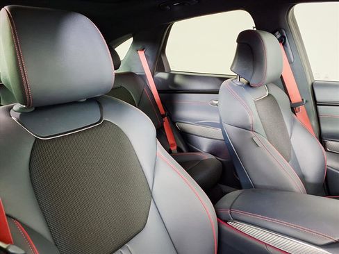 Certified 2025 Genesis GV70 3.5T Sport image 10