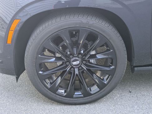 Used 2025 Cadillac Escalade Sport Platinum w/ LPO, ONYX Package AWD/4WD image 10