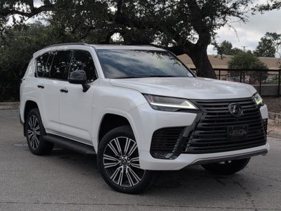 Used 2024 Lexus LX 600 4WD w/ Appearance Package