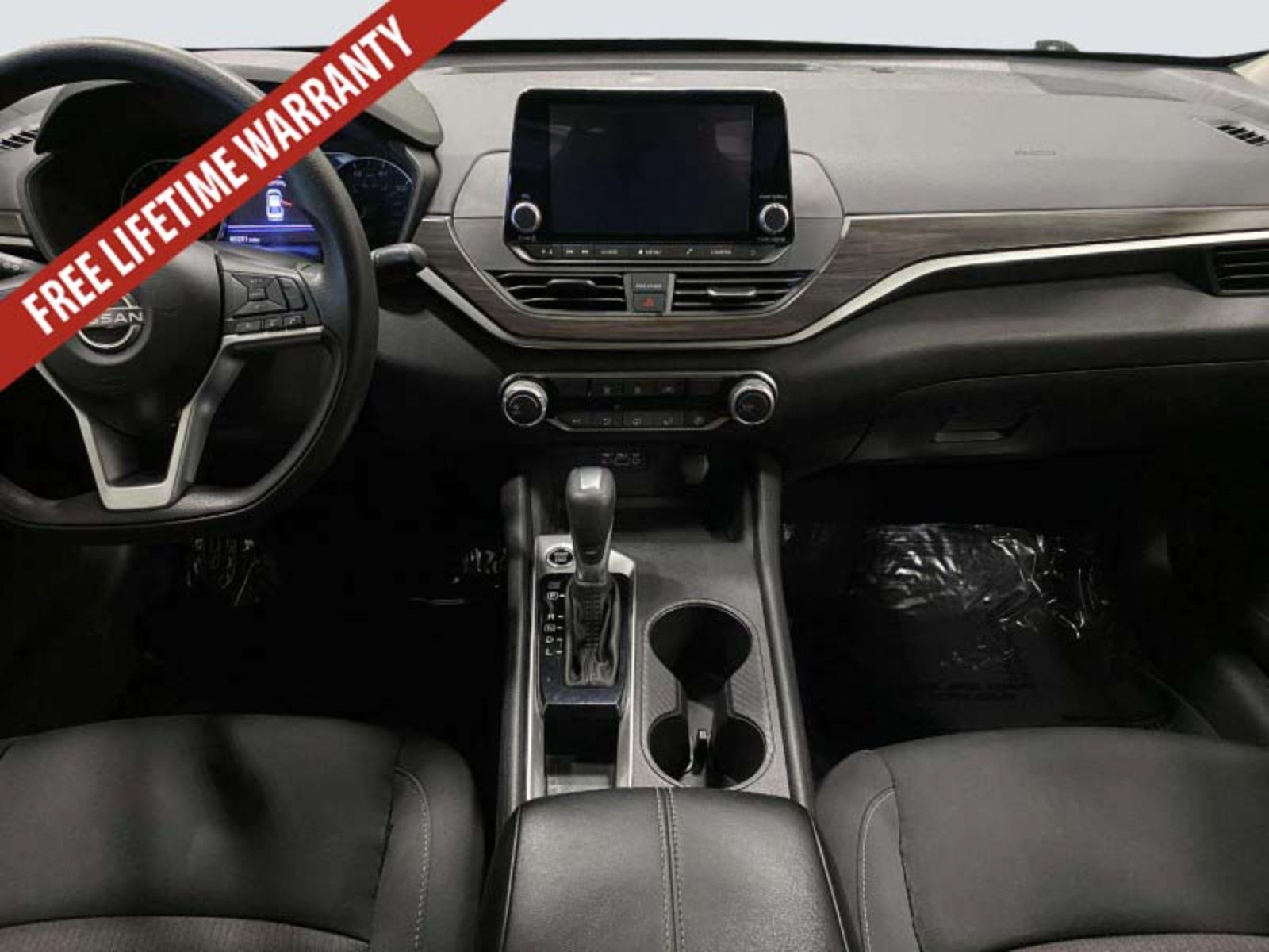Used 2025 Nissan Altima 2.5 SV FWD image 23