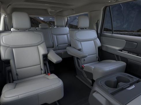 New 2026 Ford Expedition Max Active AWD/4WD image 11