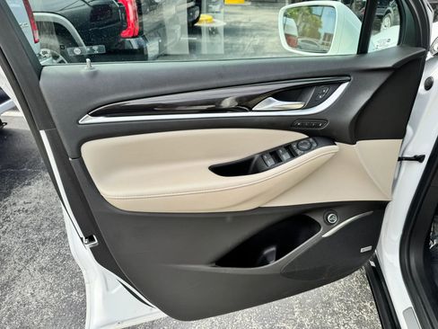 Used 2019 Buick Enclave Premium w/ Experience Buick Package FWD image 33