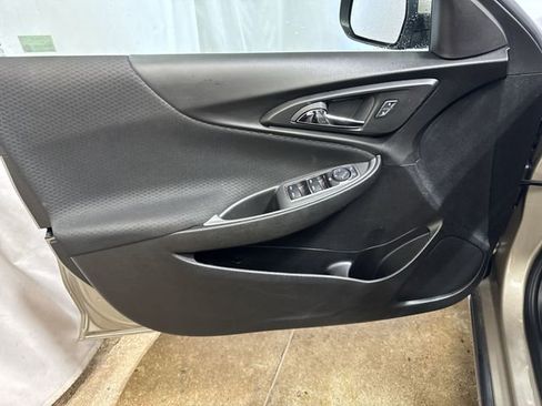 Used 2024 Chevrolet Malibu LT FWD image 21