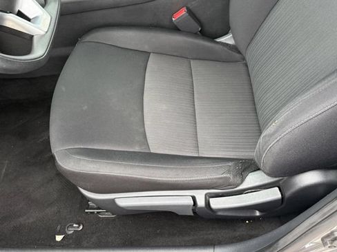 Used 2024 Nissan Sentra SV FWD image 23