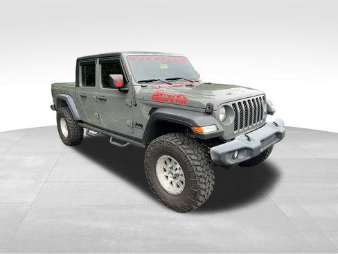 Used 2020 Jeep Gladiator Sport w/ Quick Order Package 24S AWD/4WD image 4