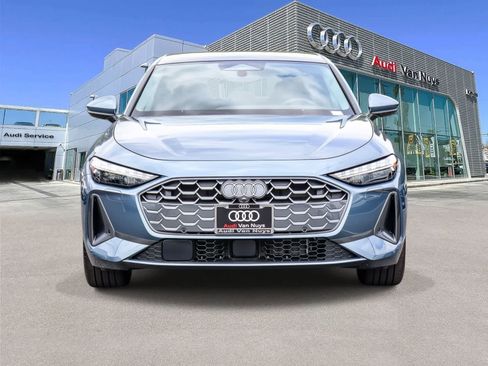 Used 2025 Audi A5 2.0T Premium Plus w/ Premium Plus AWD/4WD image 6