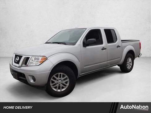 Used 2017 Nissan Frontier SV image 1