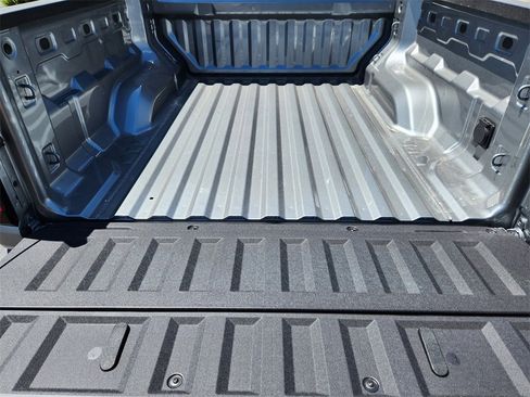 New 2025 GMC Canyon Elevation w/ Convenience Package image 23