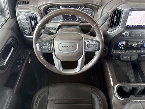 Used 2020 GMC Sierra 1500 Denali w/ Denali Ultimate Package AWD/4WD image 15