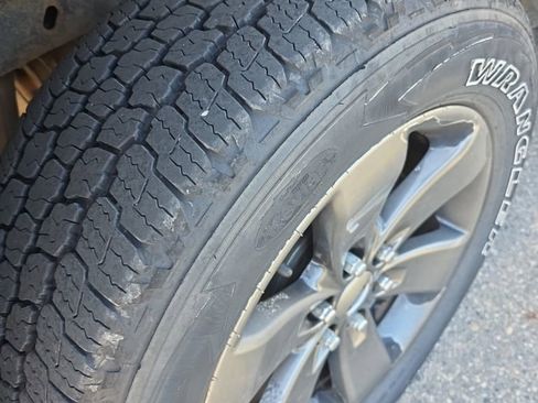 Used 2013 Ford F150 FX4 w/ Luxury Equipment Group AWD/4WD image 5