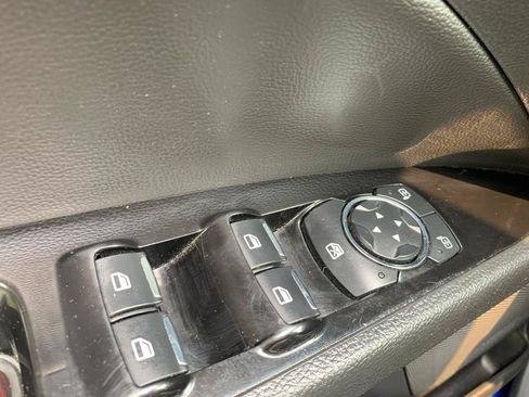 Used 2016 Ford Fusion SE w/ Equipment Group 202A AWD/4WD image 19
