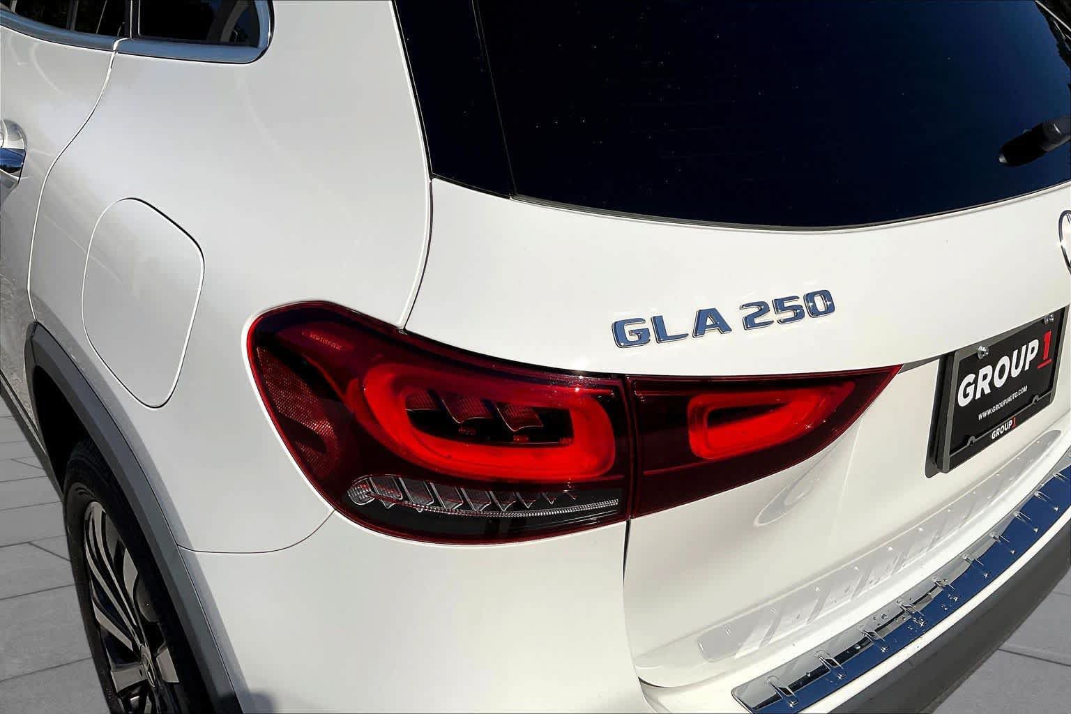 Used 2023 Mercedes-Benz GLA 250 4MATIC image 29