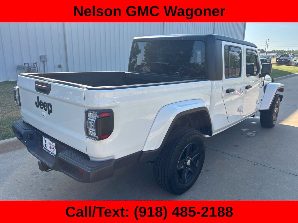 Used 2023 Jeep Gladiator Sport AWD/4WD image 6