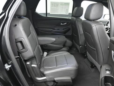 Used 2023 Chevrolet Traverse LT w/ LT Premium Package AWD/4WD image 10