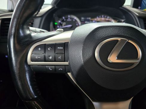 Used 2022 Lexus RX 350L Luxury FWD image 16