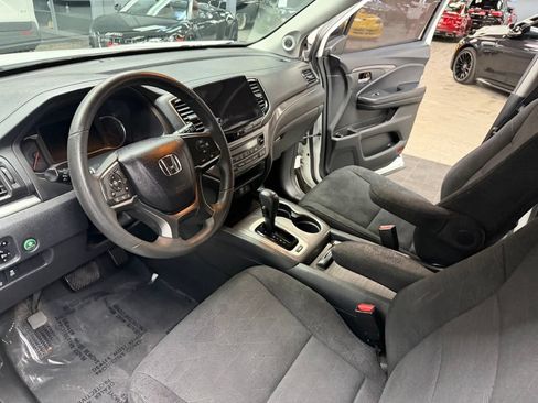 Used 2020 Honda Pilot EX image 31