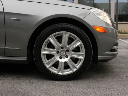 Used 2012 Mercedes-Benz E 350 4MATIC Sedan image 4