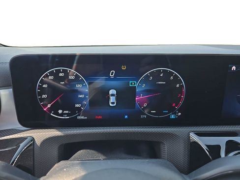 Used 2025 Mercedes-Benz CLA 250 4MATIC image 15