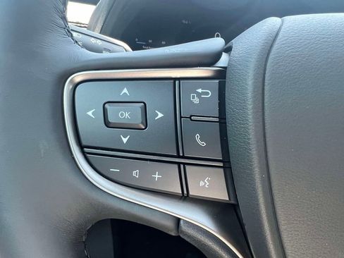 New 2026 Lexus UX 300h AWD image 22