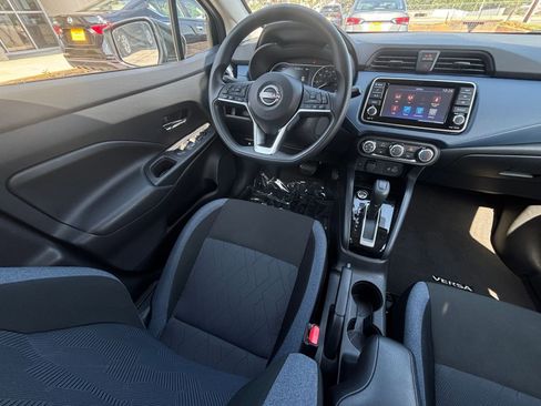 Used 2025 Nissan Versa SV FWD image 33