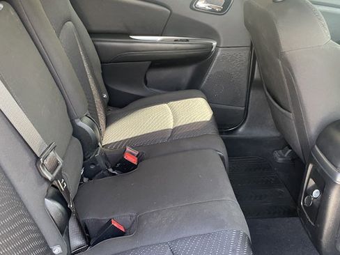 Used 2018 Dodge Journey SXT w/ Blacktop Package image 23