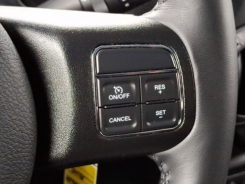 Used 2018 Jeep Wrangler Unlimited Sport S image 19