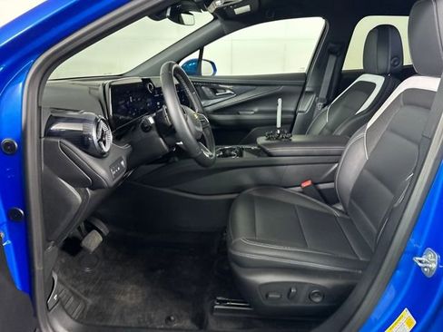 Used 2024 Chevrolet Blazer EV LT image 11