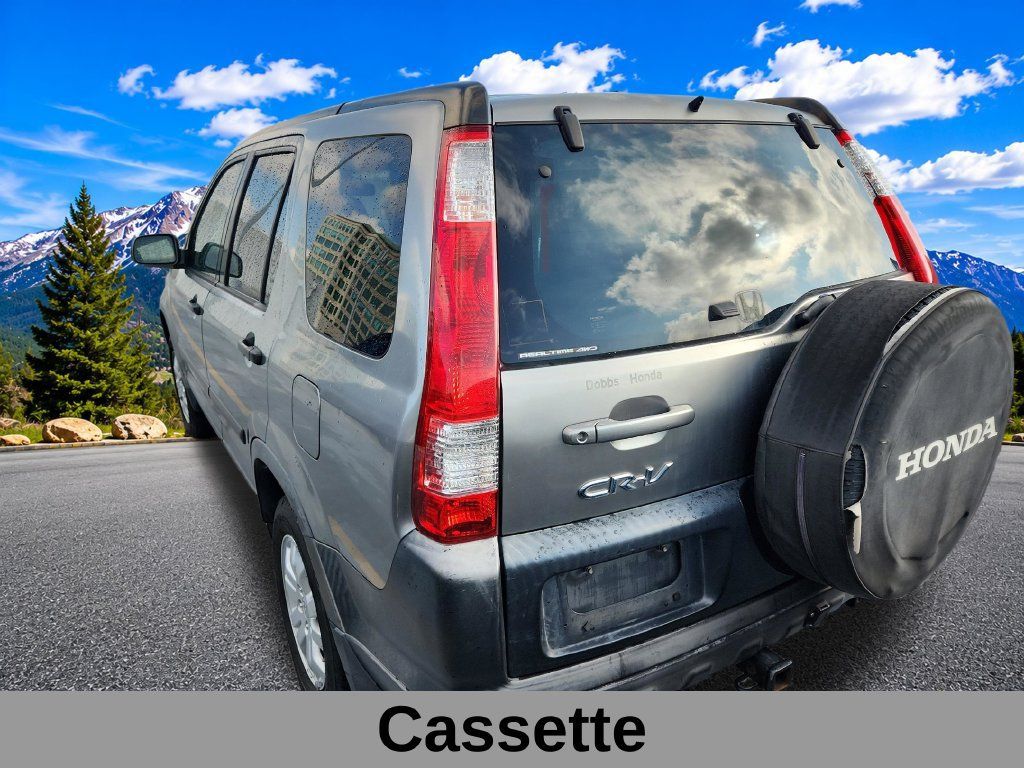 Used 2005 Honda CR-V EX image 4