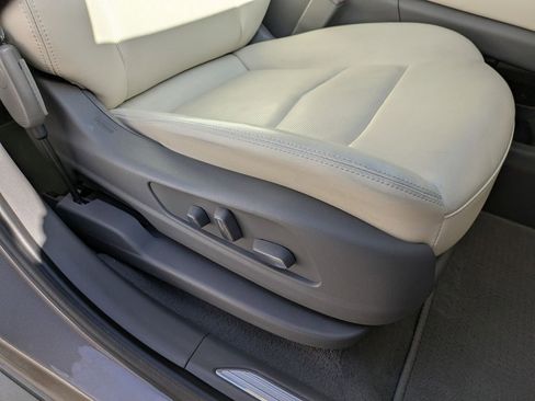 Used 2023 Cadillac XT5 Premium Luxury image 27