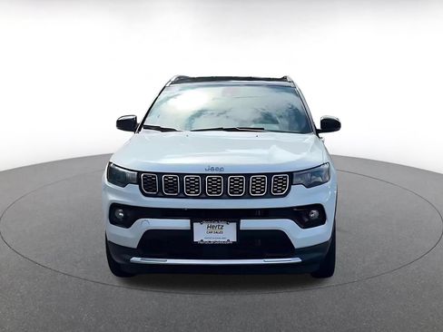 Used 2025 Jeep Compass Limited AWD/4WD image 4