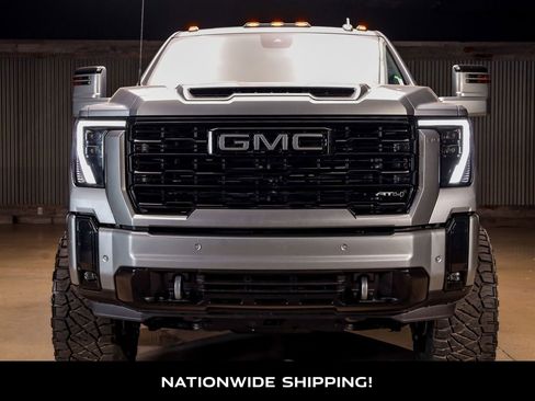 Used 2025 GMC Sierra 3500 AT4 w/ AT4 Premium Plus Package image 4