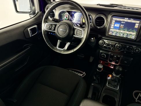 Used 2023 Jeep Wrangler Unlimited Rubicon 4xe w/ Dual Top Group AWD/4WD image 32