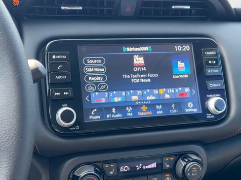 Used 2024 Nissan Kicks SR w/ SR Premium Package FWD image 17