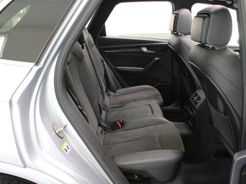 Used 2020 Audi SQ5 Premium Plus w/ Premium Plus Package image 43