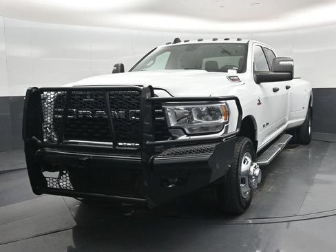 Used 2024 RAM 3500 Big Horn AWD/4WD image 33